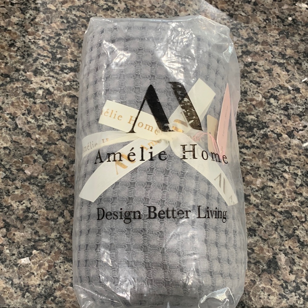 Amelie Home throw blanket NIB